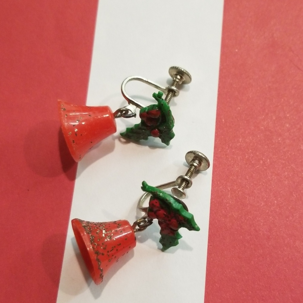Vintage Holiday Screw Back Earrings